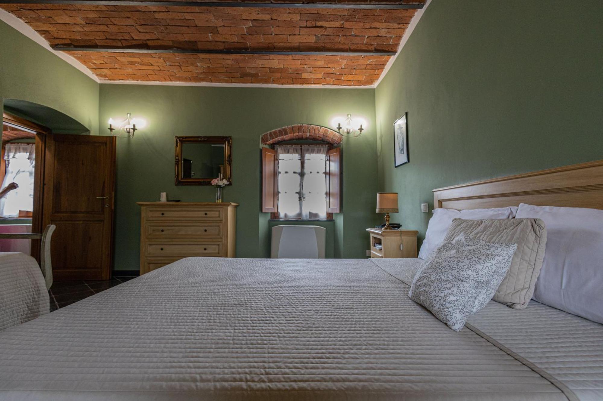 Albergo La Luna Sarzana Εξωτερικό φωτογραφία