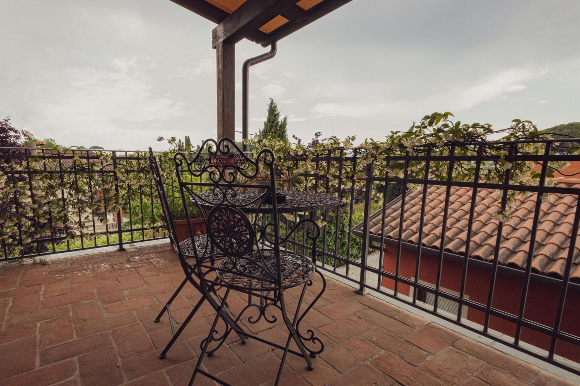 Albergo La Luna Sarzana Εξωτερικό φωτογραφία