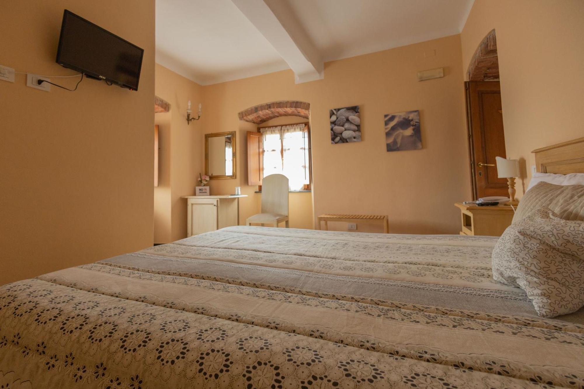 Albergo La Luna Sarzana Εξωτερικό φωτογραφία