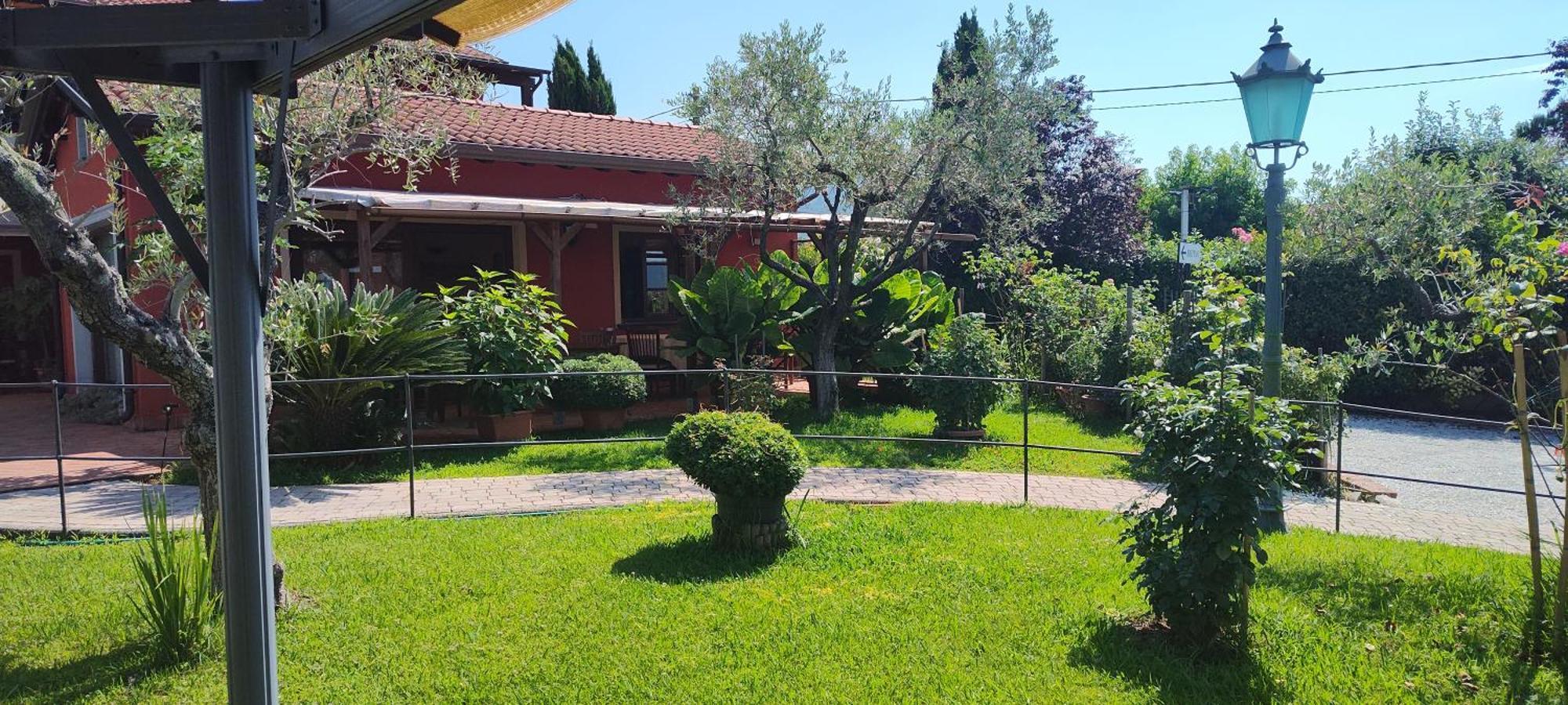Albergo La Luna Sarzana Εξωτερικό φωτογραφία