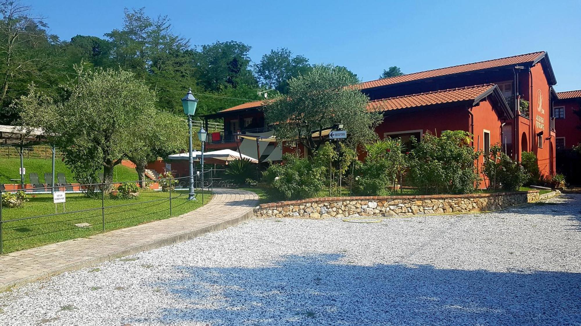 Albergo La Luna Sarzana Εξωτερικό φωτογραφία